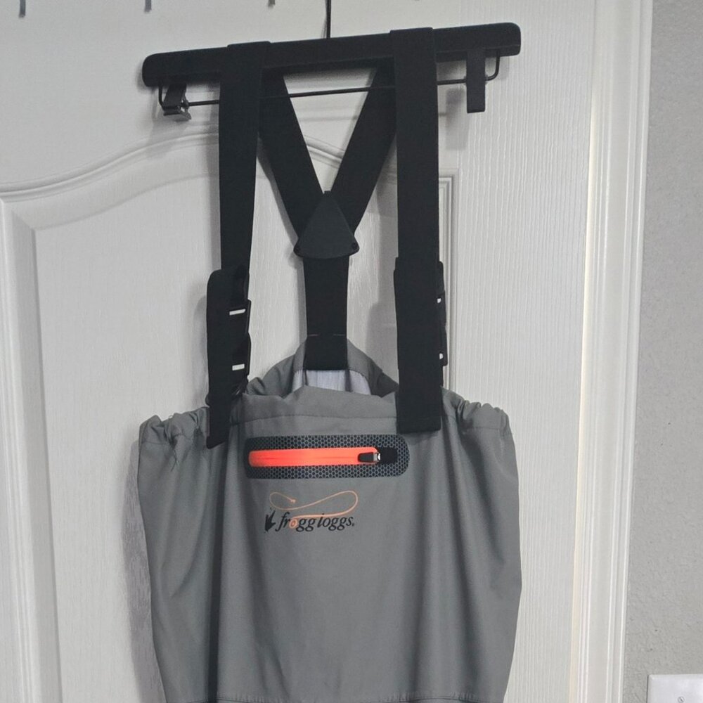 Frog Toggs Waders - Adult Small - Boot size 8
